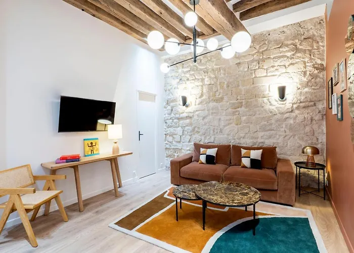 Holidaysinparis - Bonne Nouvelle Paris